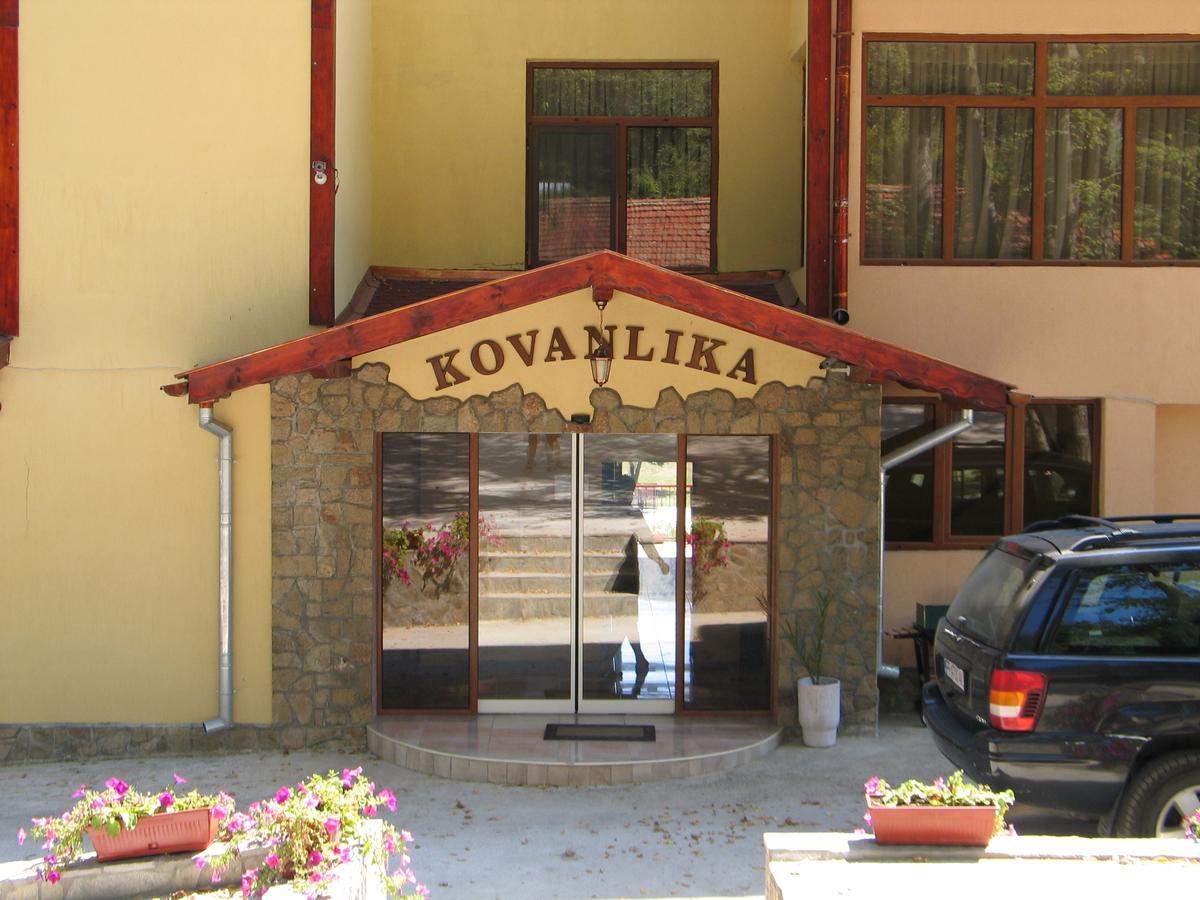 Kovanlika Hotel Razgrad Dış mekan fotoğraf